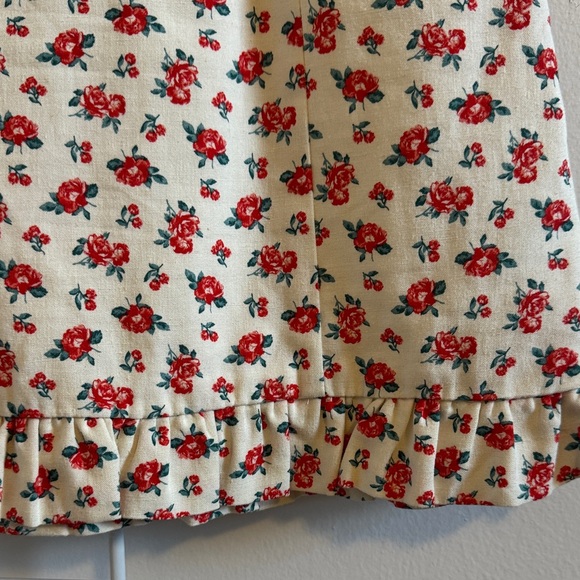 Zara Cream Mini Skirt with Red Floral Print - Picture 2 of 5